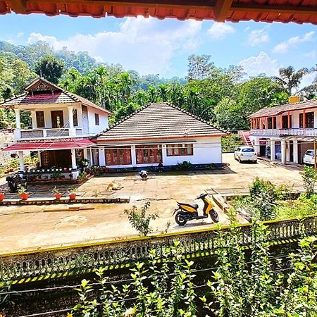 Coorg Divine Spark Home Stay Suntikoppa 외부 사진