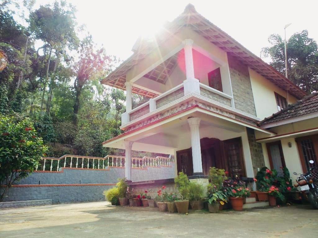 Coorg Divine Spark Home Stay Suntikoppa 외부 사진
