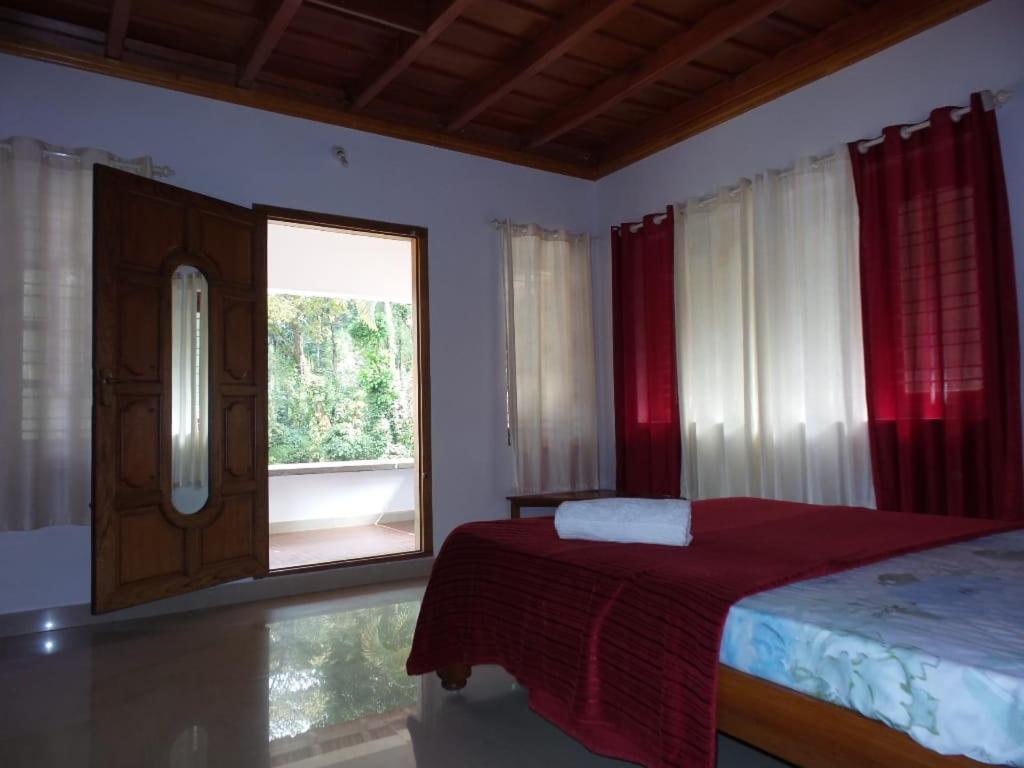 Coorg Divine Spark Home Stay Suntikoppa 외부 사진