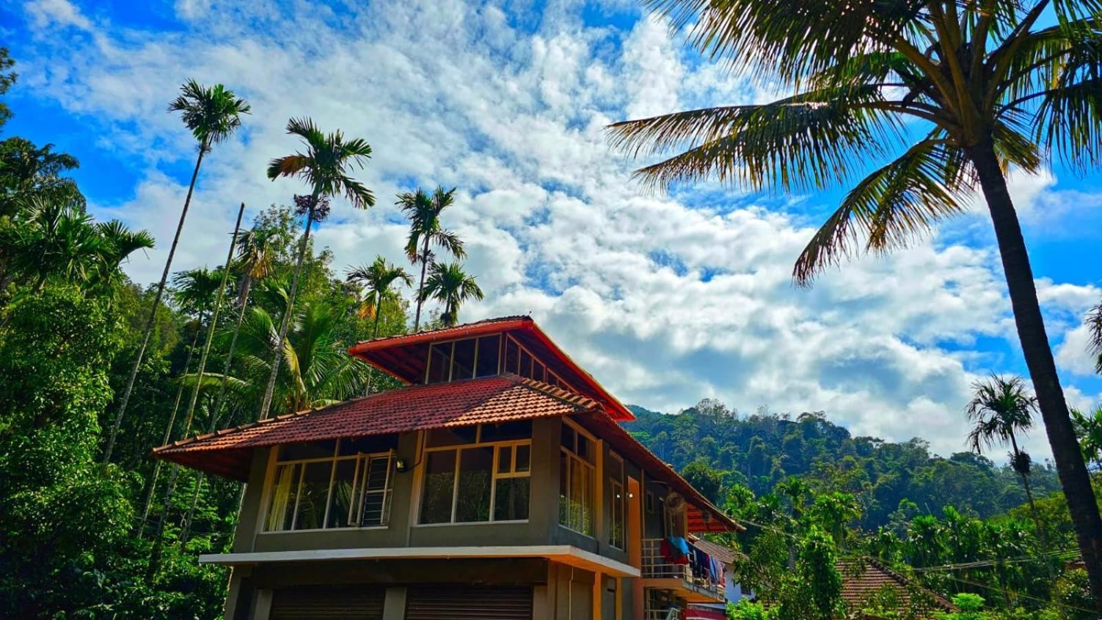Coorg Divine Spark Home Stay Suntikoppa 외부 사진